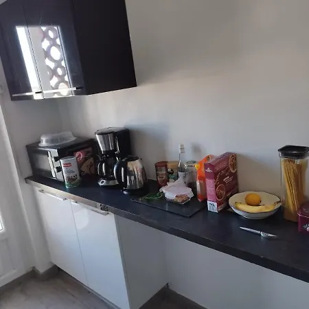 ベッド・アンド・ブレックファスト Les De ペルピニャン